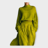 Conjunto de malha com elegância arejada