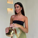 Paula - Vestido Elegante com Decote