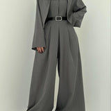 Lina - Conjunto bustiê e casaco