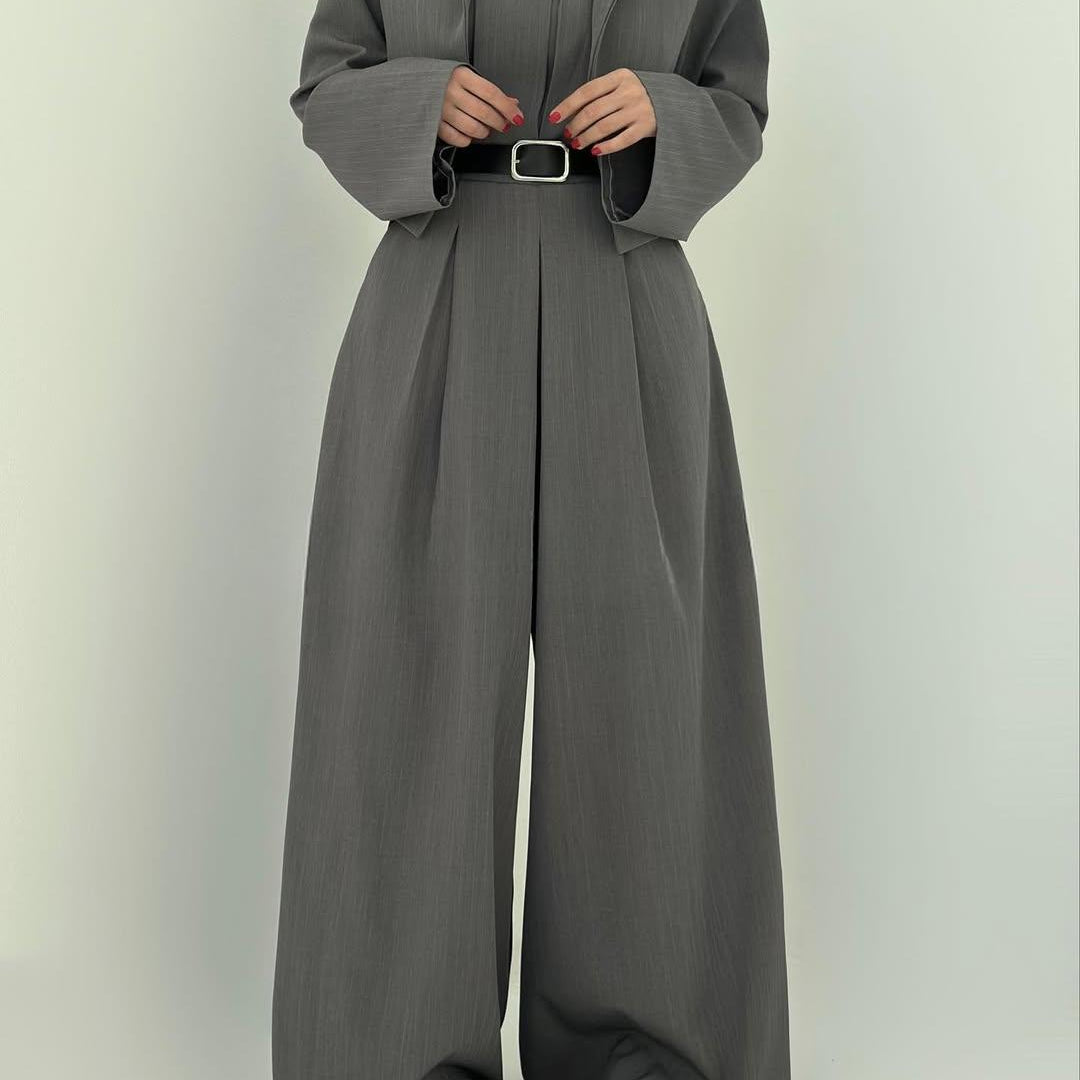 Lina - Conjunto bustiê e casaco