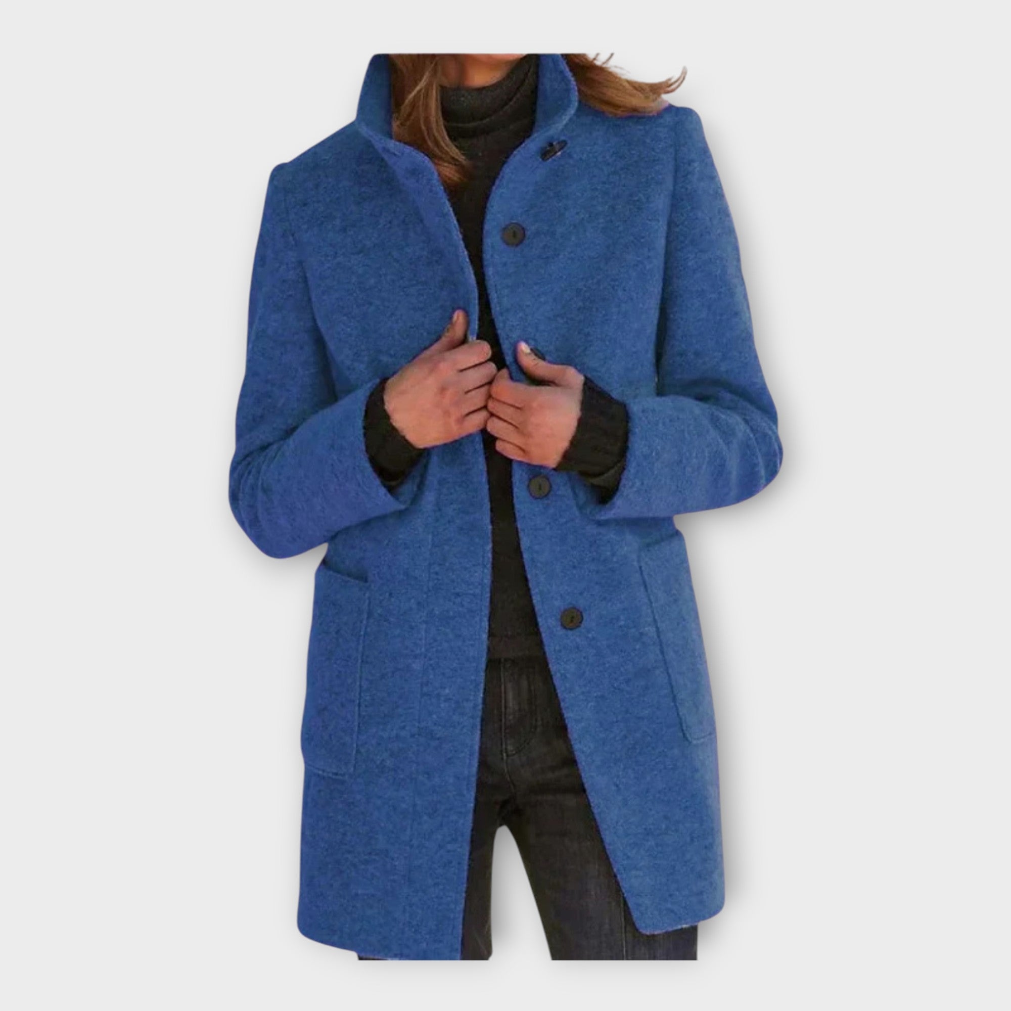 Casaco elegante com uma linha intemporal