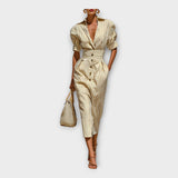 Vestido com elegância requintada