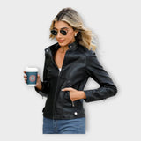 Elegante casaco de cabedal com linhas modernas e estilo intemporal