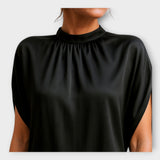 Minivestido elegante com carácter intemporal