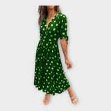 Vestido elegante com padrão moderno e elegância intemporal