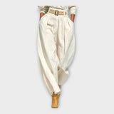 Conjunto com estética minimalista e intemporal