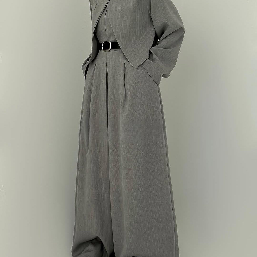 Lina - Conjunto bustiê e casaco