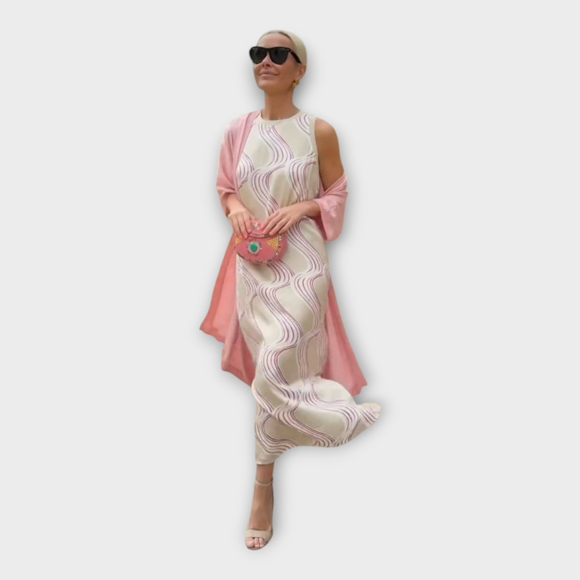 Vestido comprido com estampa ondulada