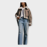 Casaco de cabedal com forro e cinto