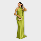 Stefanie - Vestido comprido com decote assimétrico